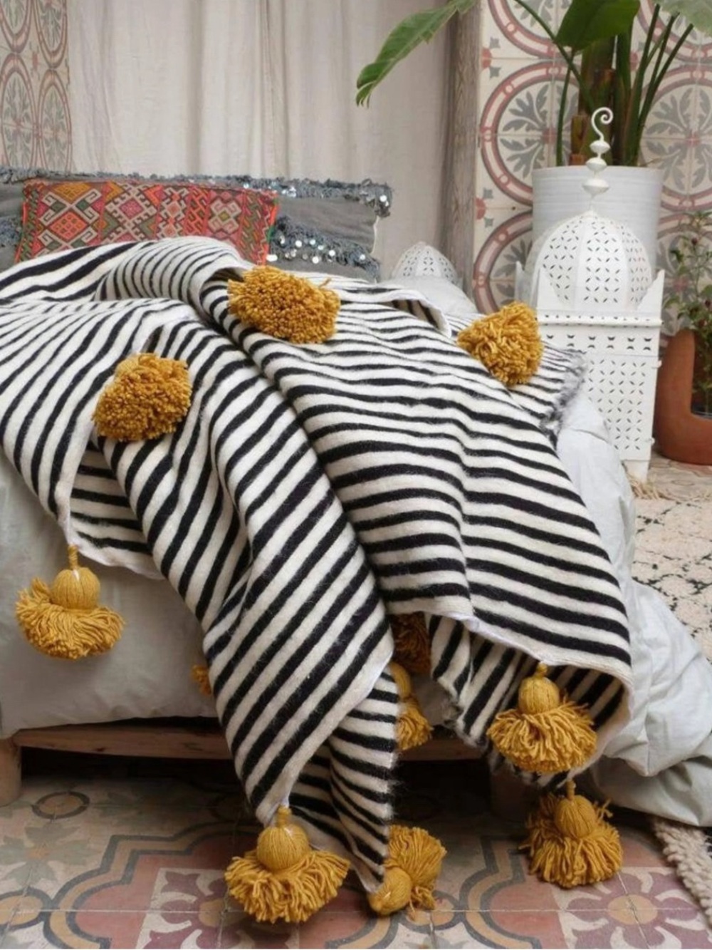 NWT Cotton black and white blanket with mustard yellow pompoms - Picture 2 of 11